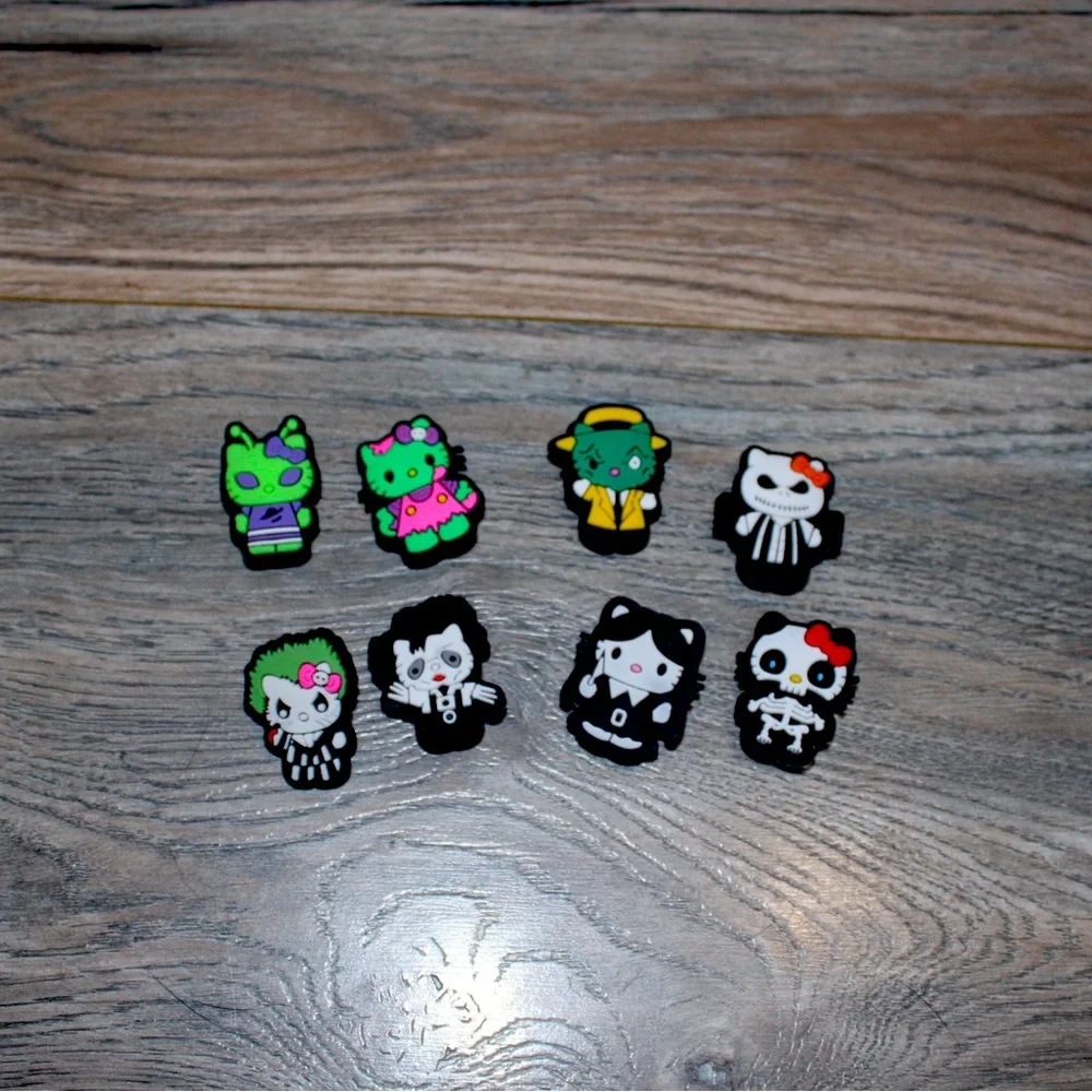 Hello kitty Horror Croc charms - Picture 1 of 4